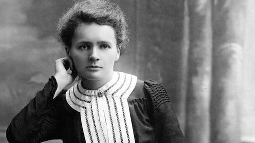marie curie information in marathi