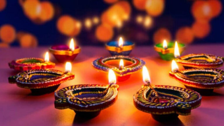 narak chaturdashi information in marathi