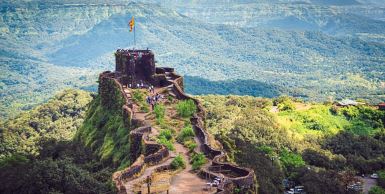 torna fort information in marathi
